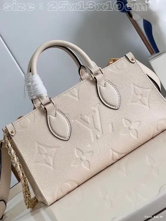 First bag ru West VUITTON ONTHEGO East LOUIS 0510